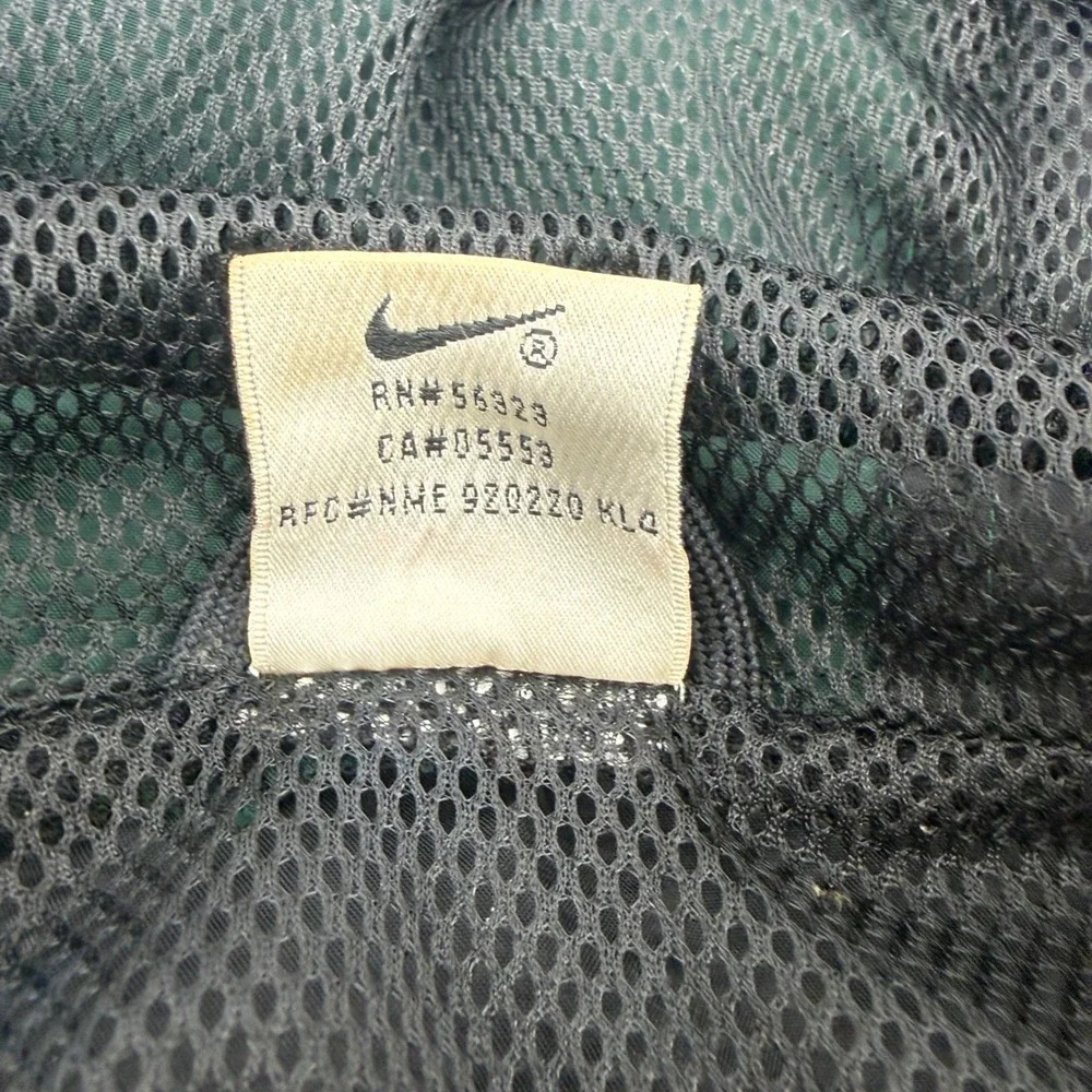 Nike vintage windbreaker